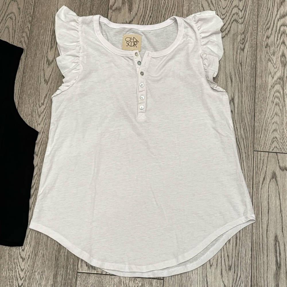 2 chaser tops selling as a set. Barely worn and in perfect condition.